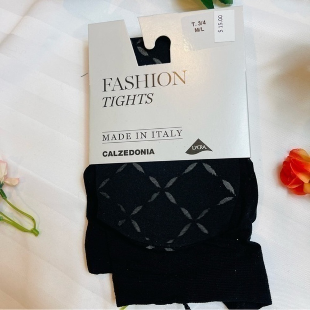 2 Calzedonia Patterned Tights‎ 1  Black 1 Burgundy